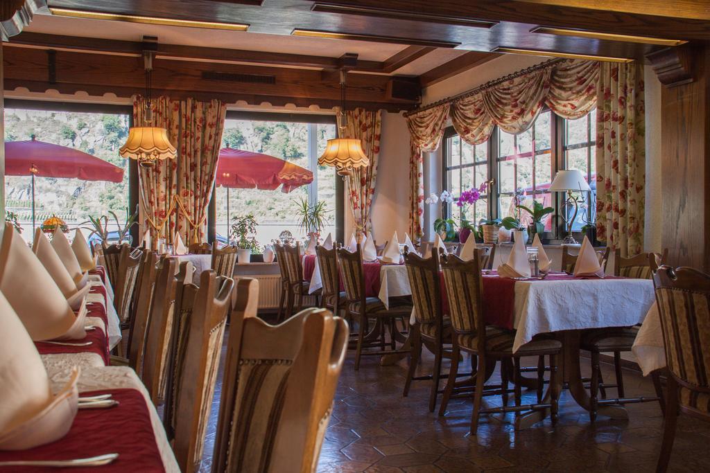 Hotel&Restaurant Krone Kestert Extérieur photo