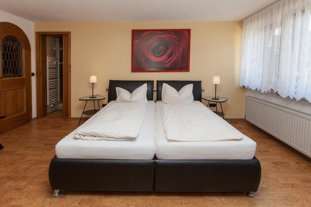 Hotel&Restaurant Krone Kestert Extérieur photo