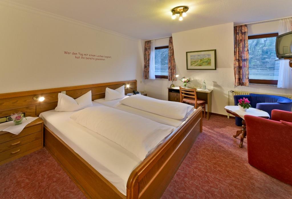Hotel&Restaurant Krone Kestert Extérieur photo