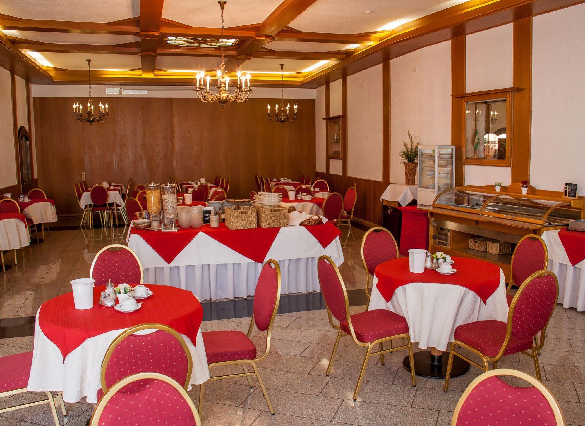 Hotel&Restaurant Krone Kestert Extérieur photo